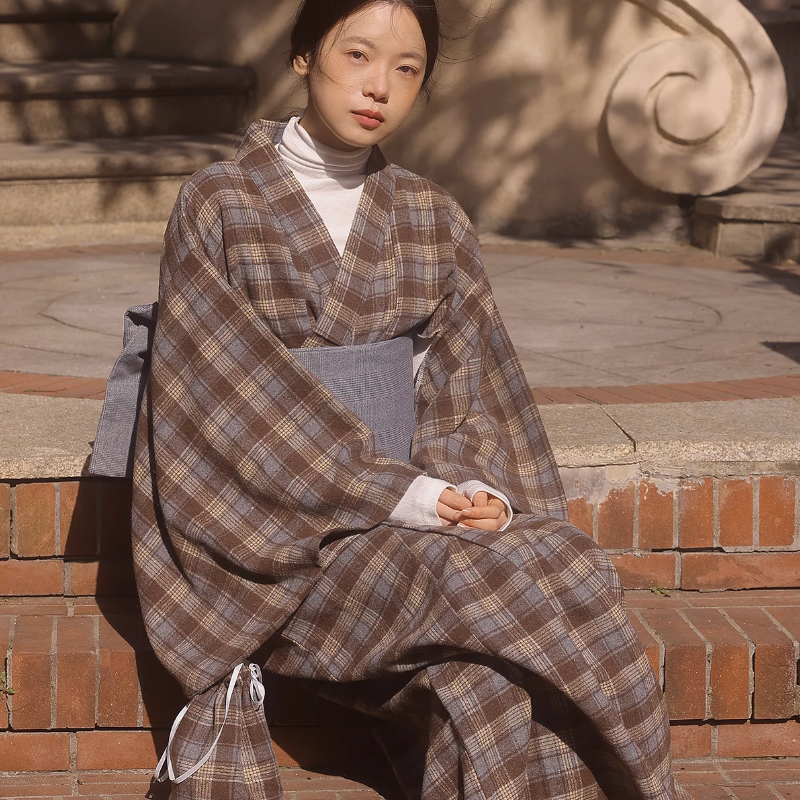 Traditional Winter Japanese Clothing - Japanese Autumn And Winter Retro Plaid