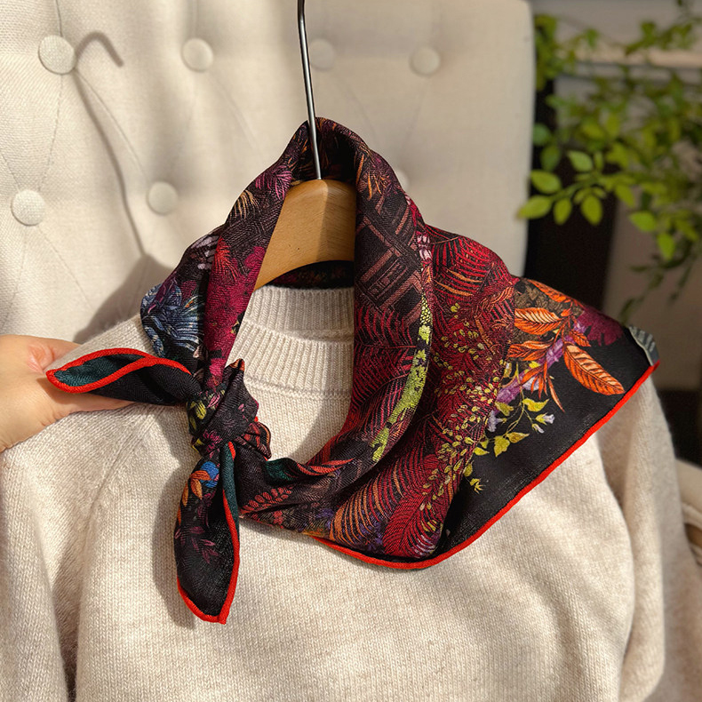 Double Faced Printed Scarf Lux - Winter Clothing Hong Kong recension och pris