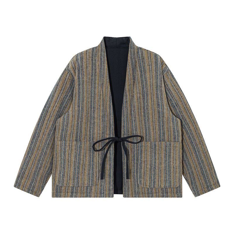 Japanese Style Striped Kimono  - Traditional Winter Japanese Clothing recension och pris