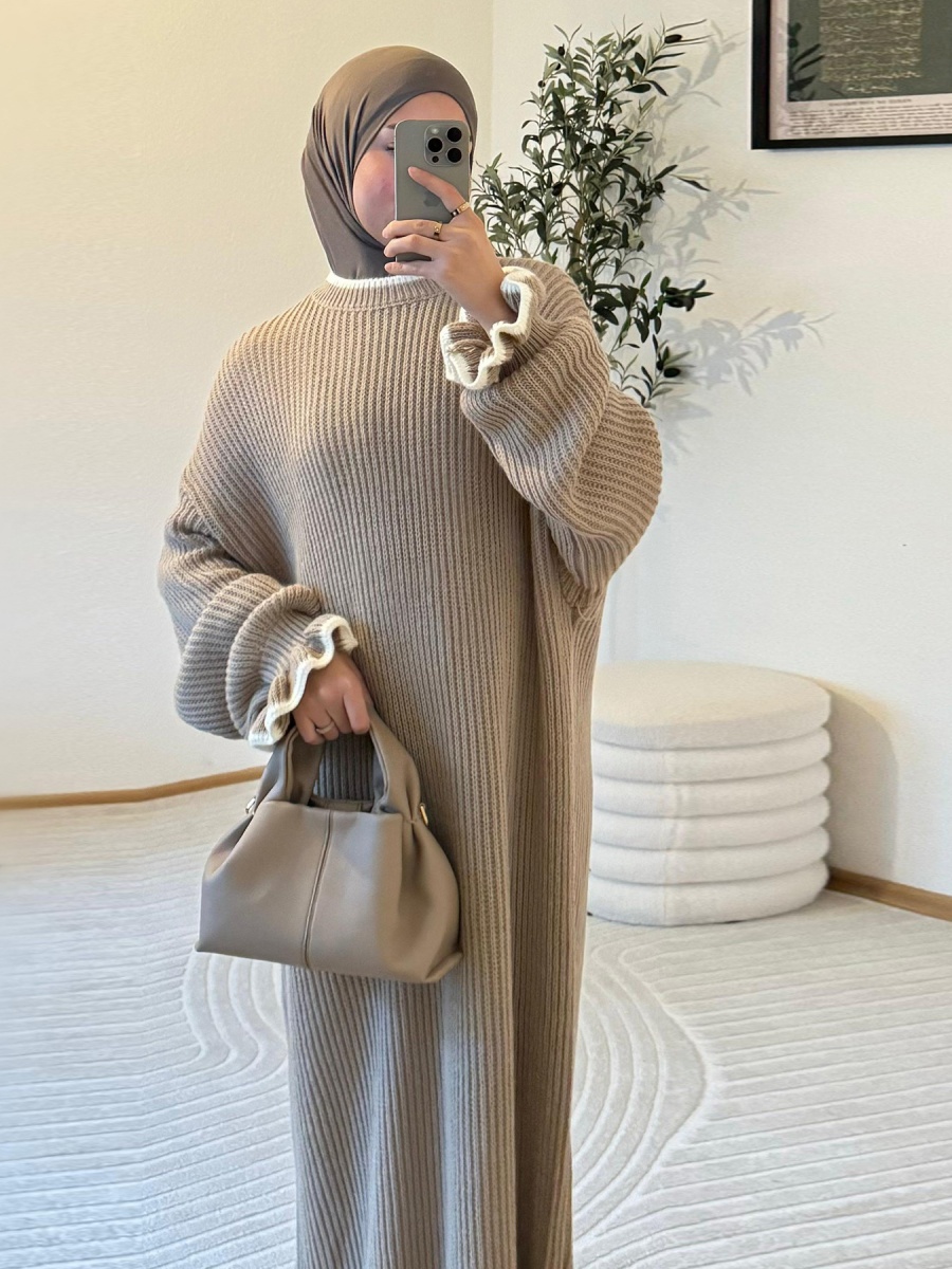 Muslim Women Winter Dubai Abay - Winter Clothing Dubai recension och pris