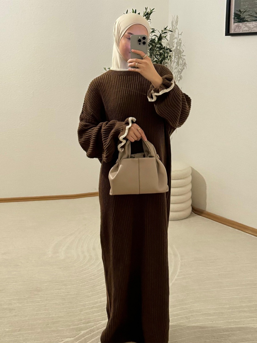 Muslim Women Winter Dubai Abay - Winter Clothing Dubai recension och pris