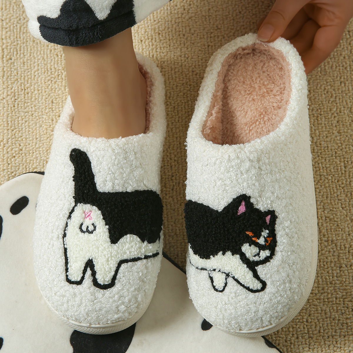Winter Plush Cute Dachshund Em - Winter Clothing Material recension och pris